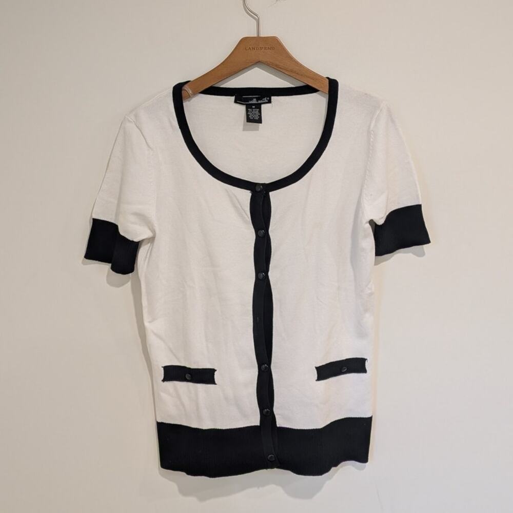 Willi Smith Women's White and Black Knit Cardigan Preppy Y2K Old Money